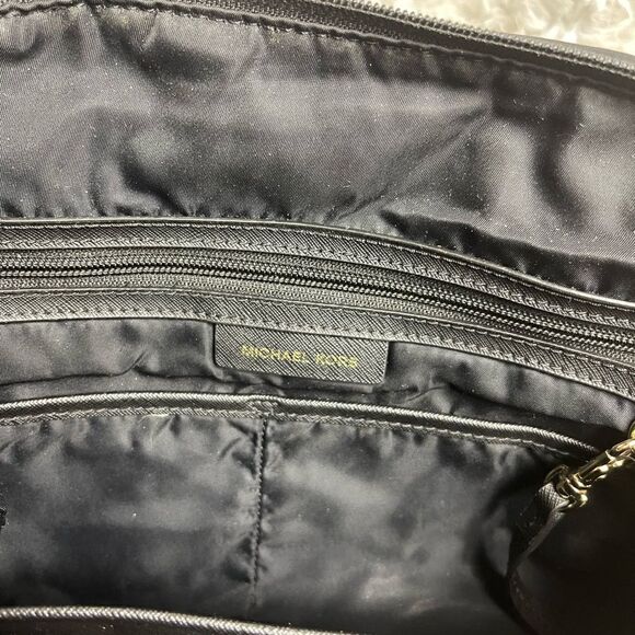 Michael Black Nylon Medium shoulder bag with gold tone hardwares. - Picture 9 of 15